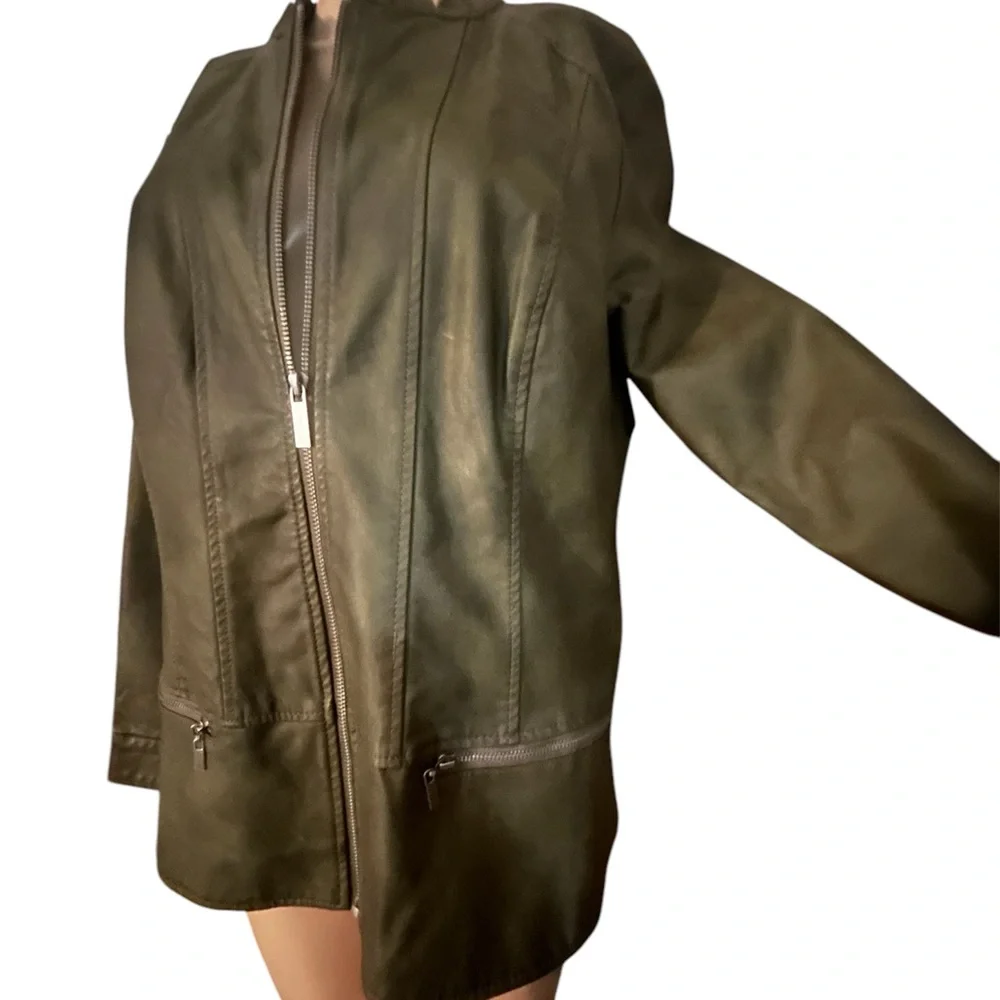 Woman’s cute leather jacket size  XL - Picture 5 of 8